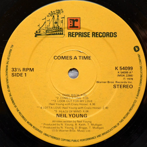 Neil Young / Comes A Time (UK)β