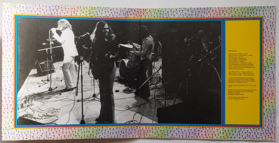 Kinks / Everybody's In Show-Biz (Germany Early Issue w/Inseert)β