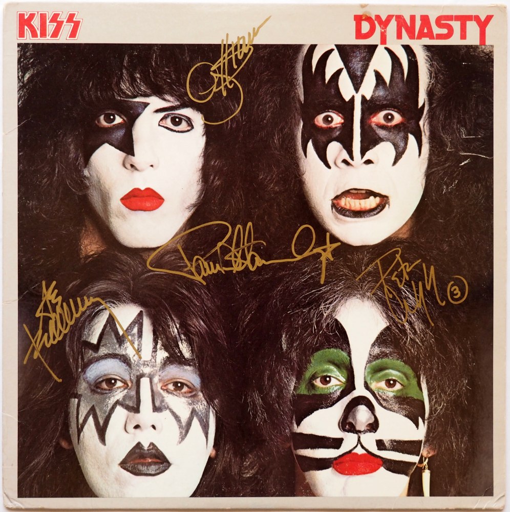 Kiss / Dynasty (Autographed!! 全員直筆サイン入り、鑑定書付き