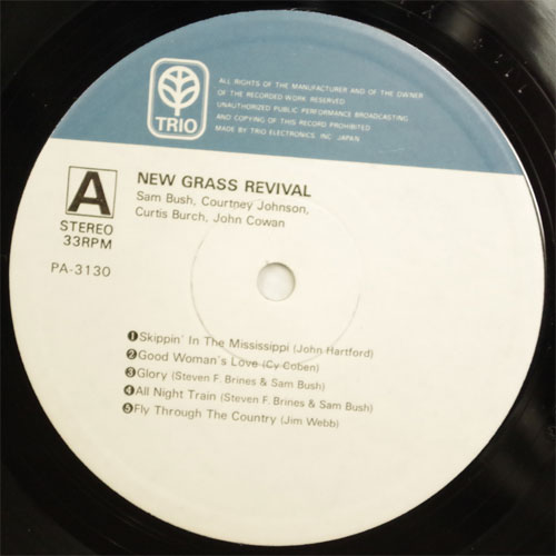 New Grass Revival / Fly Through The Countryβ