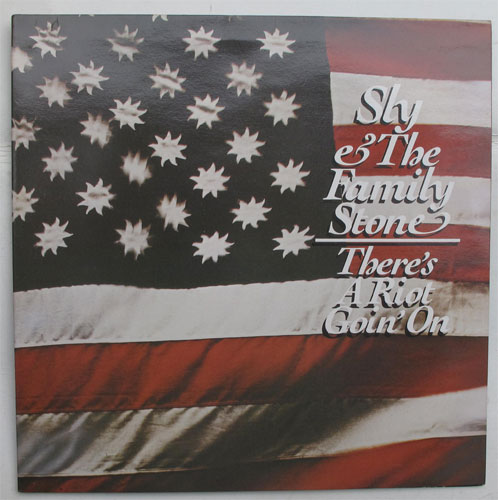 Sly & The Family Stone / There's A Riot Goin' Onβ