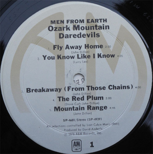 Ozark Mountain Daredevils, The / Men From Earthβ