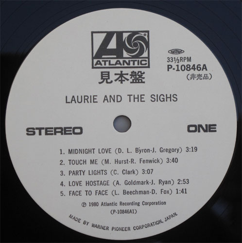 Laurie And The Sighs / Laurie And The Sighs ( ٥븫 )β
